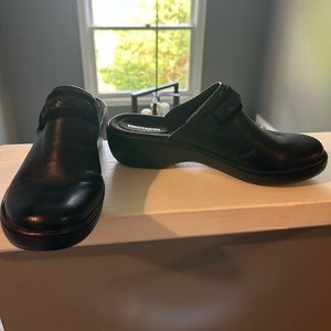 Clarks shoes size 9.5